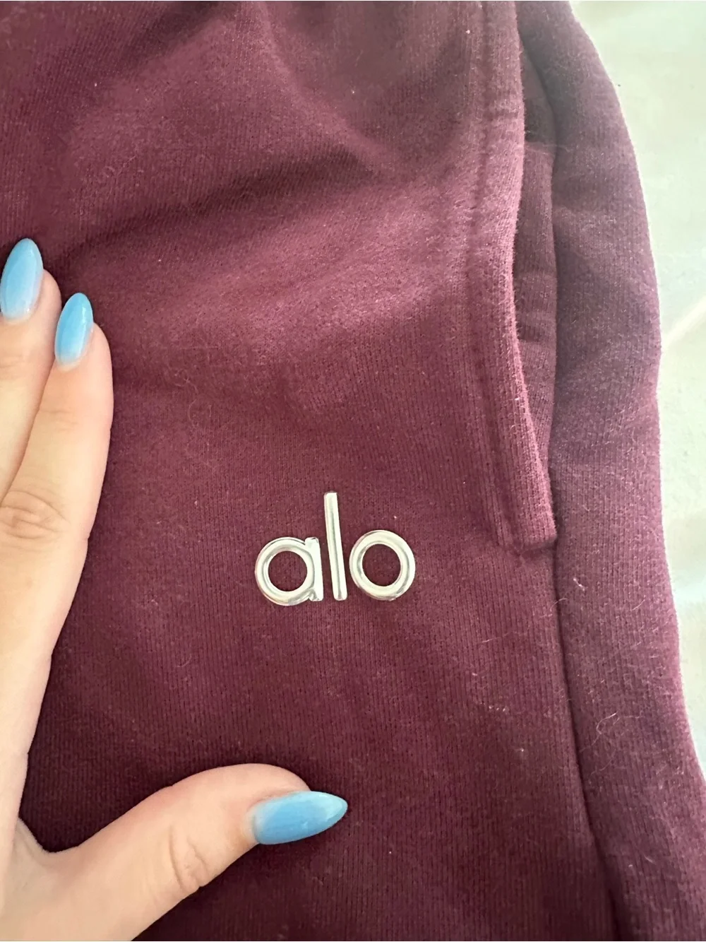 ALO Yoga soft plum